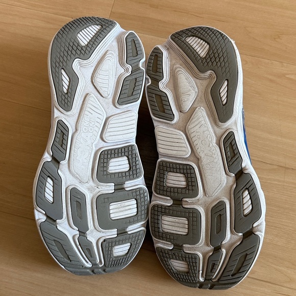 HOKA ONE ONE MEN’S BONDI ROAD RUNNING ATHLETIC SHOES SIZE 9.5 (COPY) - Picture 14 of 14